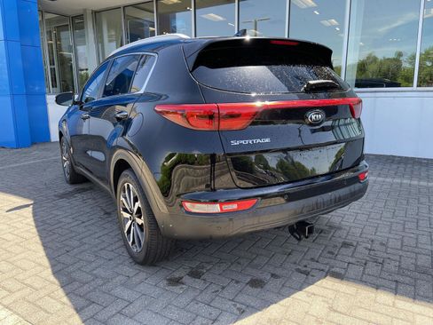 Used 2017 Kia Sportage EX w/ EX Technology Package FWD image 3