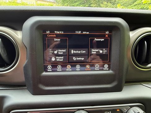 Used 2018 Jeep Wrangler Sport AWD/4WD image 20
