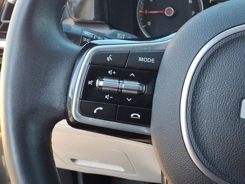 Used 2022 Kia Sorento SX image 18