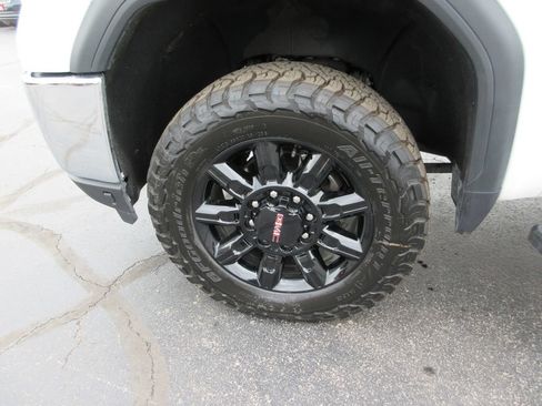 Certified 2023 GMC Sierra 2500 SLE w/ SLE Value Package; AWD/4WD image 16