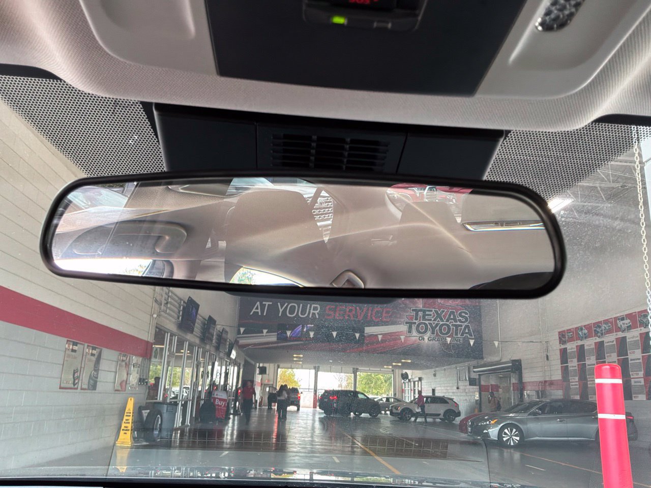 Used 2026 Toyota Camry LE FWD image 19