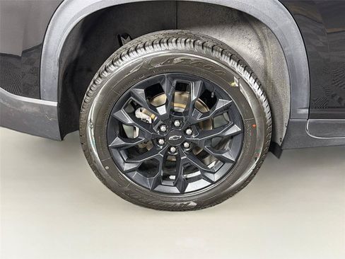 Used 2024 Chevrolet Traverse LS w/ Midnight/Sport Edition FWD image 35