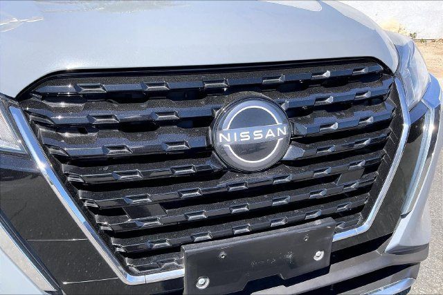 Certified 2023 Nissan Kicks SV FWD image 30