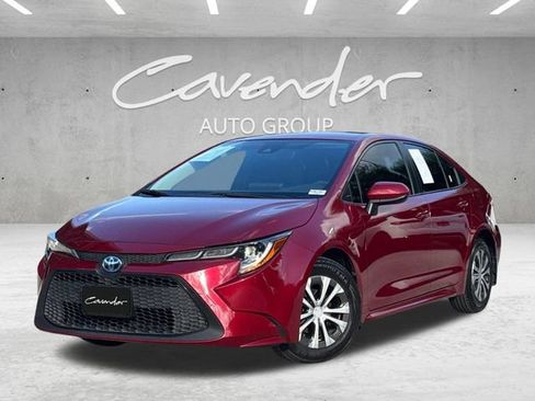 Used 2022 Toyota Corolla LE FWD image 1