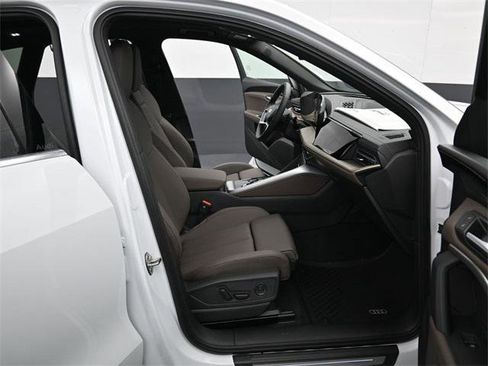 New 2025 Audi Q5 Premium Plus image 14