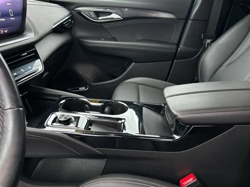 Certified 2024 Buick Envision Preferred AWD/4WD image 33