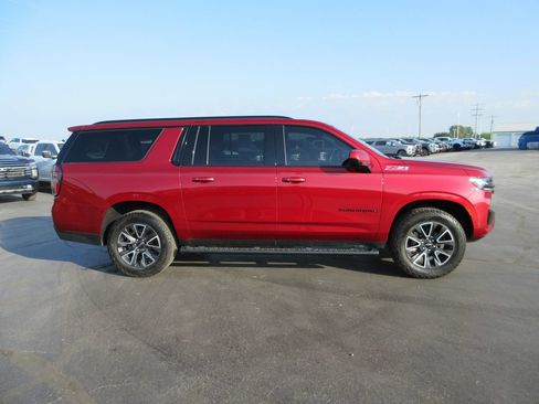 Certified 2023 Chevrolet Suburban Z71 AWD/4WD image 5