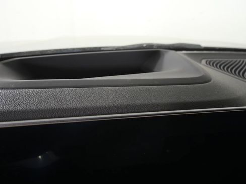 New 2026 BMW 330i Sedan w/ Premium Package RWD image 18