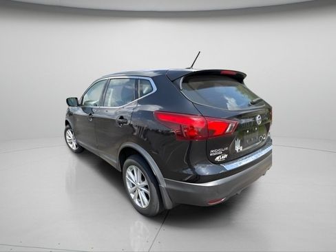 Used 2018 Nissan Rogue Sport S w/ S Appearance Package AWD/4WD image 15