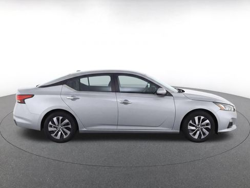 Used 2023 Nissan Altima 2.5 S FWD image 10