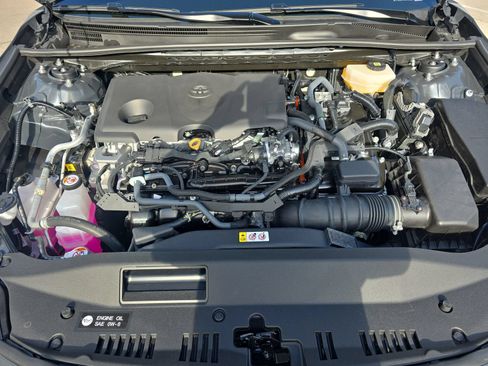 New 2026 Toyota Camry Hybrid AWD/4WD image 31
