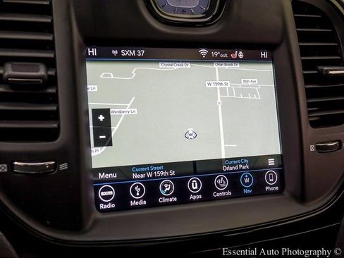 Used 2018 Chrysler 300 S w/ Safetytec Plus Group image 15