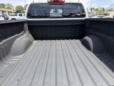 Used 2016 Chevrolet Colorado LT w/ LT Convenience Package RWD image 17