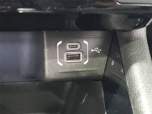 New 2026 Jeep Compass Limited w/ Sun, Sound & Navigation Group image 31