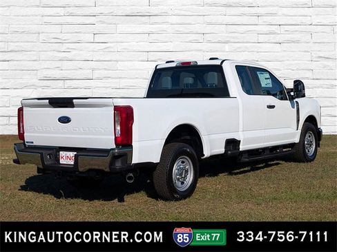 New 2026 Ford F250 XL w/ XL Chrome Package image 5