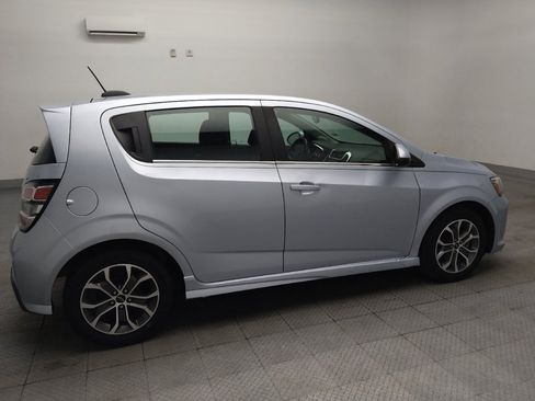Used 2018 Chevrolet Sonic LT FWD image 10