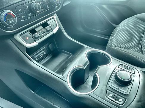 Certified 2023 GMC Terrain SLE w/ Driver Convenience Package image 16