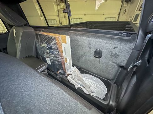 New 2024 RAM 2500 Tradesman w/ Snow Chief Group image 24