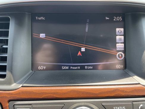 Used 2018 Nissan Pathfinder Platinum FWD image 30