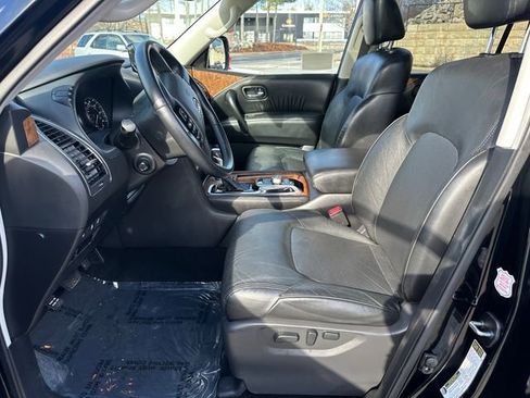 Used 2024 Nissan Armada SL image 30