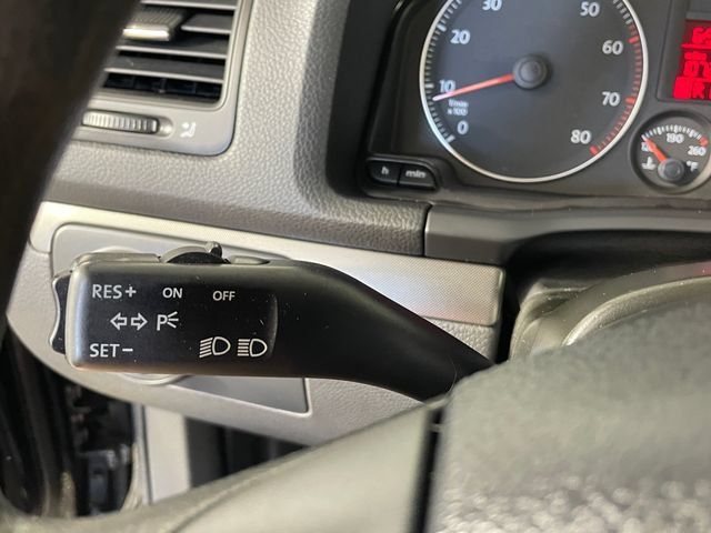 Used 2007 Volkswagen Rabbit 2-Door FWD image 11
