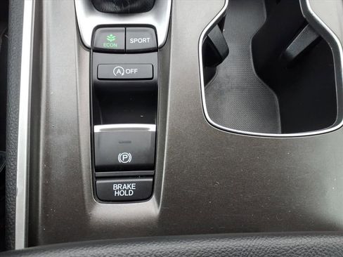 Used 2022 Honda Accord Sport image 17