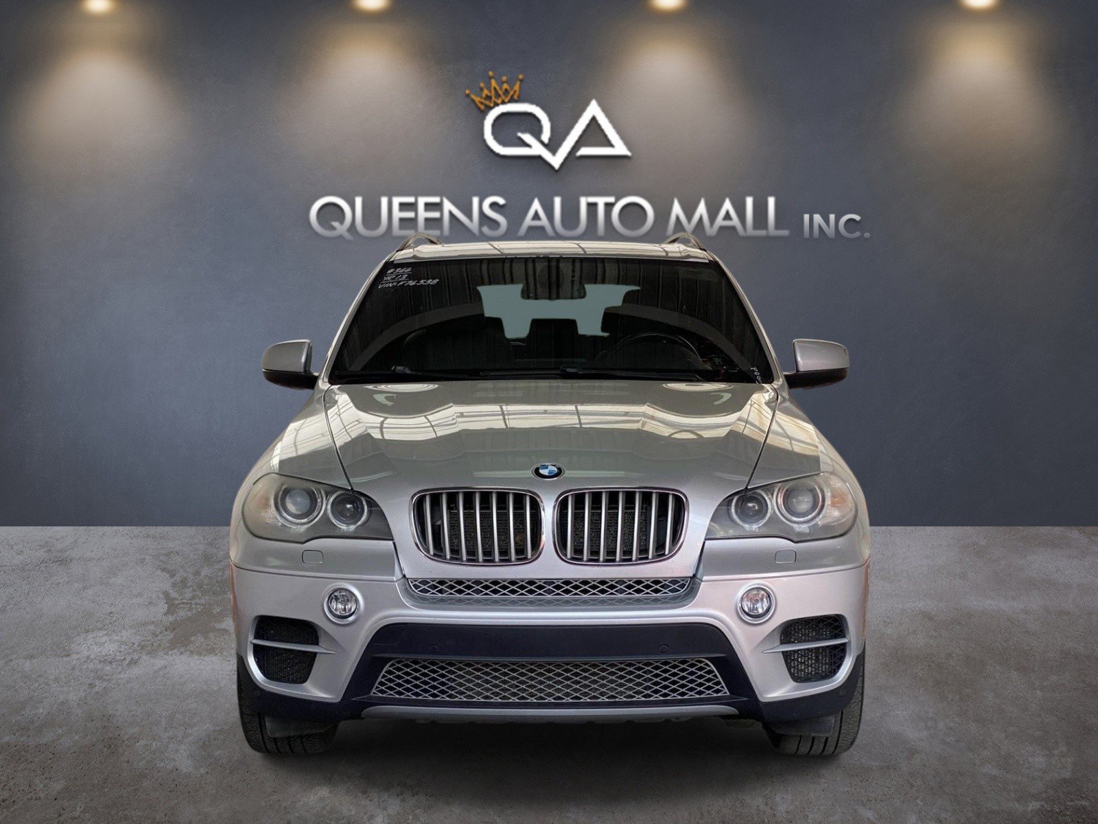 Used 2013 BMW X5 xDrive50i w/ Sport Activity Pkg AWD/4WD image 2