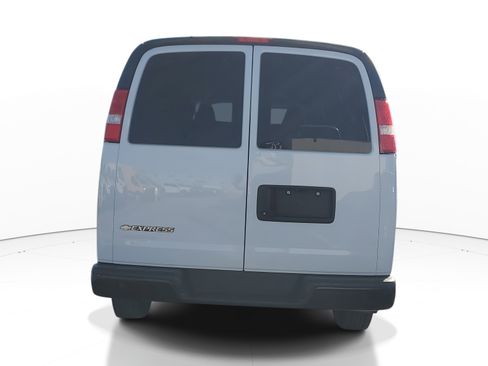 Used 2023 Chevrolet Express 3500 LS image 5