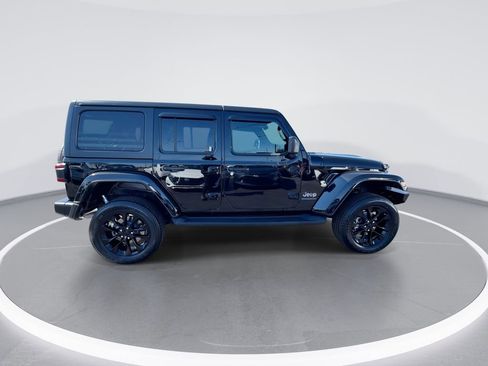 Used 2023 Jeep Wrangler Unlimited Sahara w/ Cold Weather Group AWD/4WD image 9