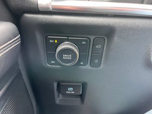 Used 2025 Ford Expedition Platinum AWD/4WD image 51