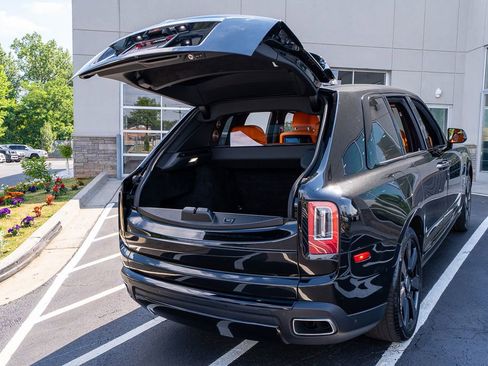 Used 2022 Rolls-Royce Cullinan w/ Technology Package AWD/4WD image 62