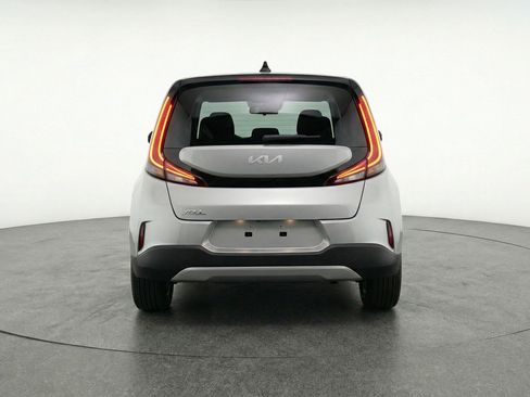 Used 2025 Kia Soul LX w/ LX Technology Package image 7