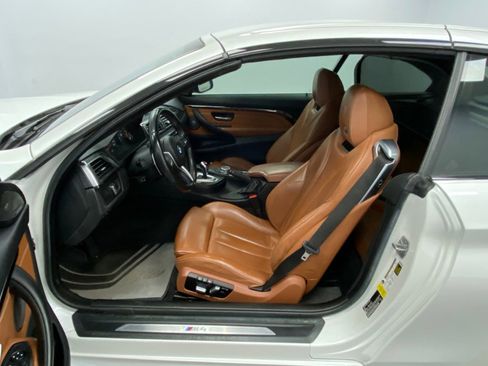 Used 2016 BMW M4 Convertible RWD image 29