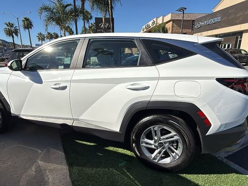 Used 2025 Hyundai Tucson SE image 6
