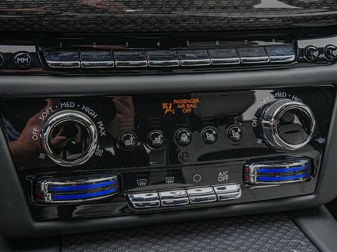 New 2025 Rolls-Royce Ghost Black Badge image 30