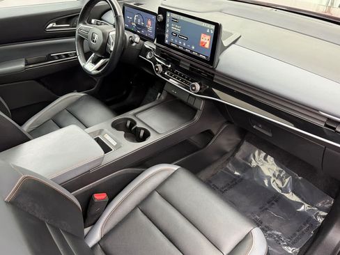 Used 2024 Honda Prologue Touring image 18