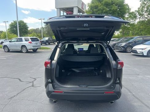 Used 2024 Toyota RAV4 XLE FWD image 9