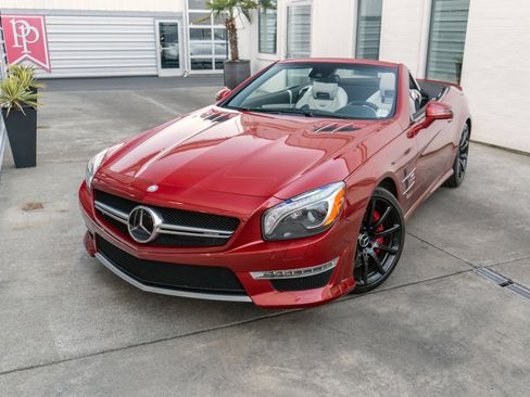 Used 2016 Mercedes-Benz SL 63 AMG image 3