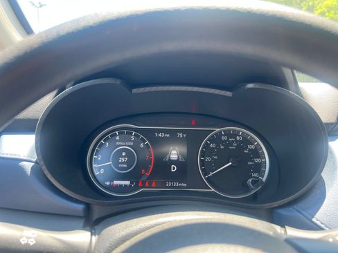 Used 2025 Nissan Versa SV FWD image 35