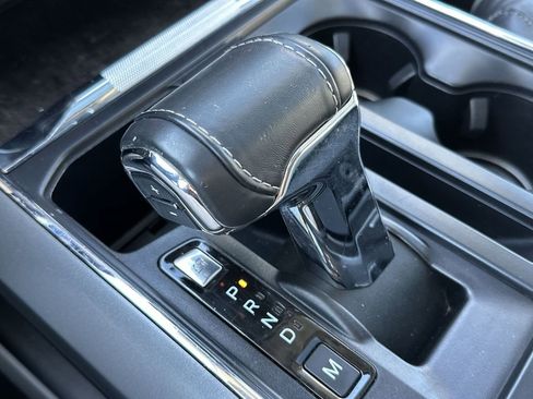 Used 2021 Ford F150 Lariat w/ Max Trailer Tow Package image 20