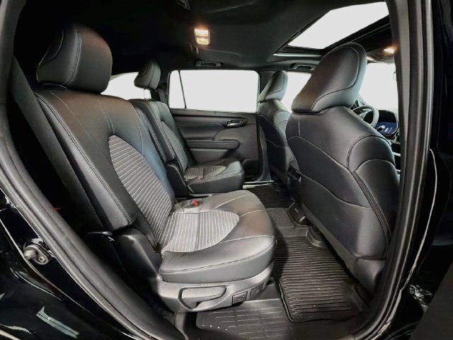 Certified 2026 Toyota Highlander XSE AWD/4WD image 23