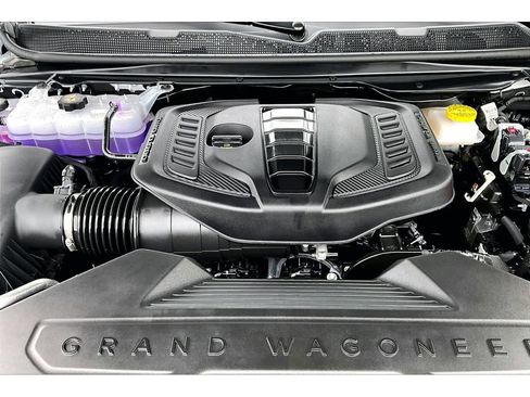 New 2026 Jeep Grand Wagoneer Limited AWD/4WD image 12