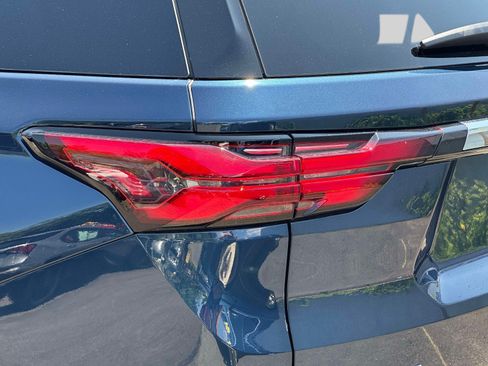 Certified 2023 Chevrolet Traverse LT FWD image 8