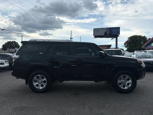 Used 2014 Toyota 4Runner SR5 RWD image 3