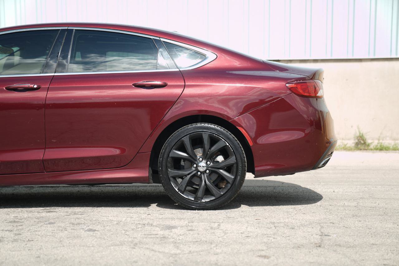 Used 2016 Chrysler 200 C w/ Sun & Sound Group FWD image 8