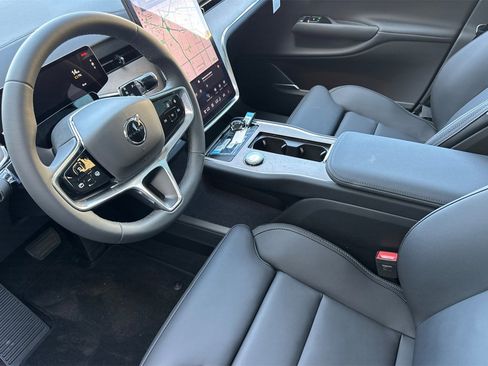 Used 2025 Volvo EX90 Ultra image 12