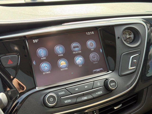 Used 2017 Buick Envision Essence FWD image 23