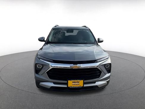 Used 2025 Chevrolet TrailBlazer LT w/ Driver Confidence Package AWD/4WD image 4
