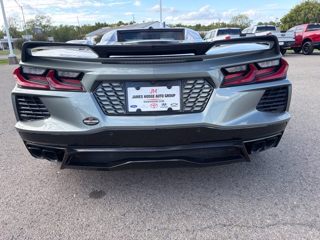 Used 2023 Chevrolet Corvette Stingray Preferred Conv w/ Z51 Performance Package RWD image 9