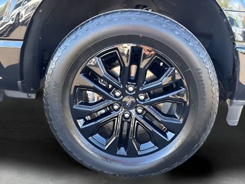 Used 2025 Ford F150 Lariat AWD/4WD image 38